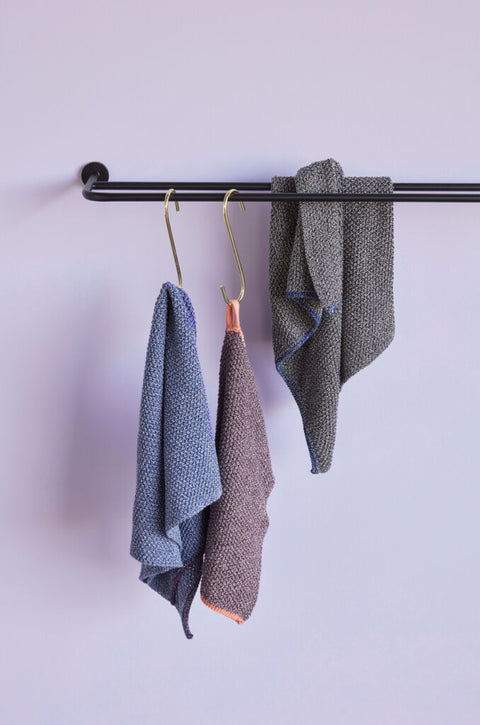 Pipe Towel Holder Black