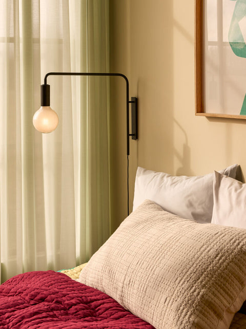 Serendipity Wall Lamp Black